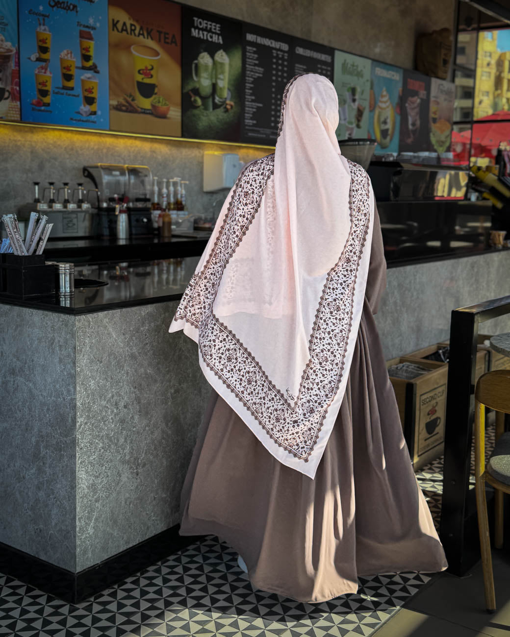 براند هادية للحجابات الراقية - أحدث موديلات الطرح المشجرة في مصر والسعودية.
Hadiyah Exclusive Scarf Collection - International Shipping to USA, UK, and GCC.